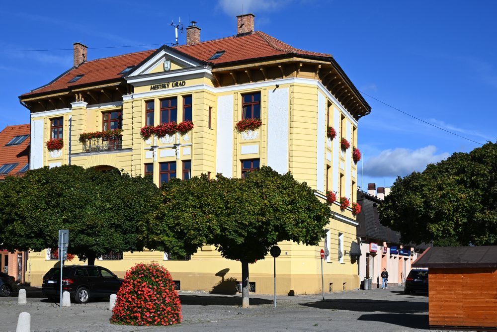 Budova Mestského úradu v Novom Meste nad Váhom
