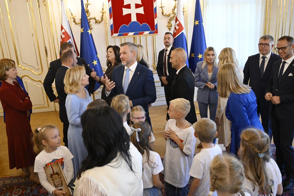Prezident sa stretol so zástupcami a účastníkmi iniciatívy Zdravšie školy