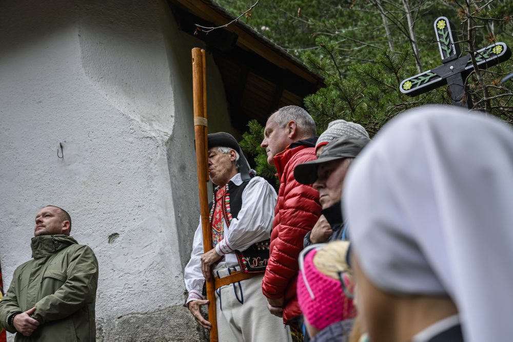 Pietna spomienka na obete hôr pri Popradskom plese