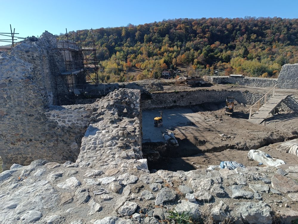 Kultúra: Obnova architektúry hradu Modrý Kameň pokračuje podľa harmonogramu