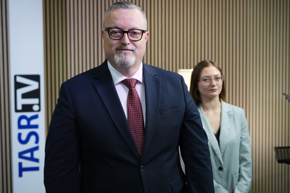 M. Krajniak: Stredopravé strany sa musia spojiť a postaviť kandidáta na premiéra