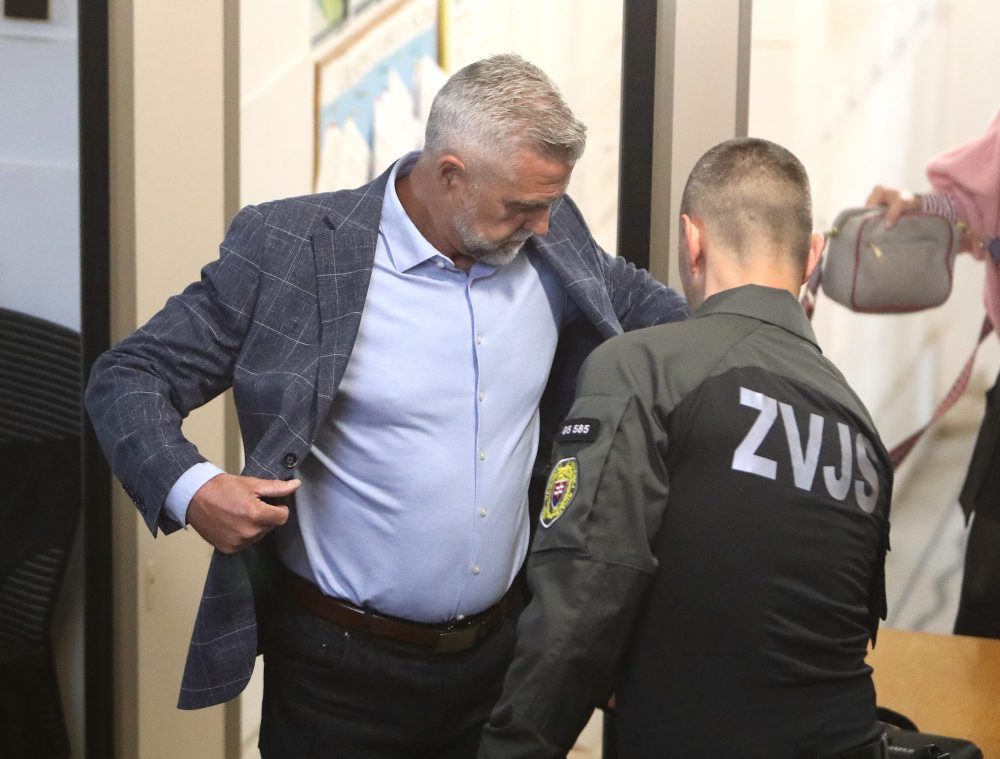 Začal sa proces v kauze Očistec, na súd prišli všetci desiati obžalovaní
