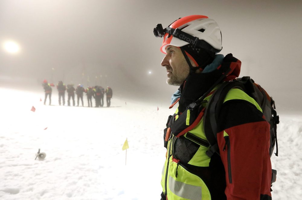 Horskí záchranári na Donovaloch precvičujú lavínovú záchranu