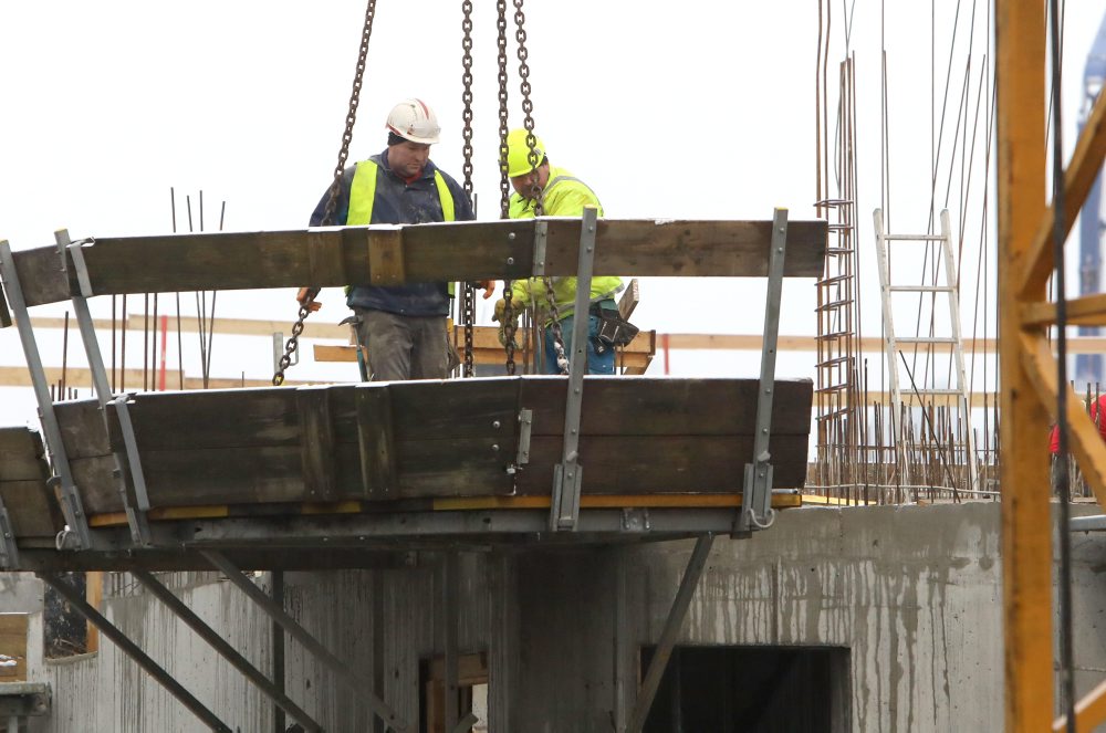 Výstavba Fakultnej nemocnice s poliklinikou F.D. Roosevelta v Banskej Bystrici