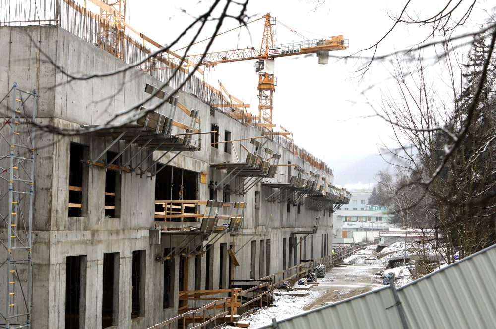 Výstavba Fakultnej nemocnice s poliklinikou F.D. Roosevelta v Banskej Bystrici