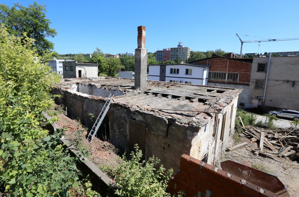 Mesto Banská Bystrica začalo s opravou strechy v Medenom hámri a získalo ďalšie pozemky v tejto lokalite
