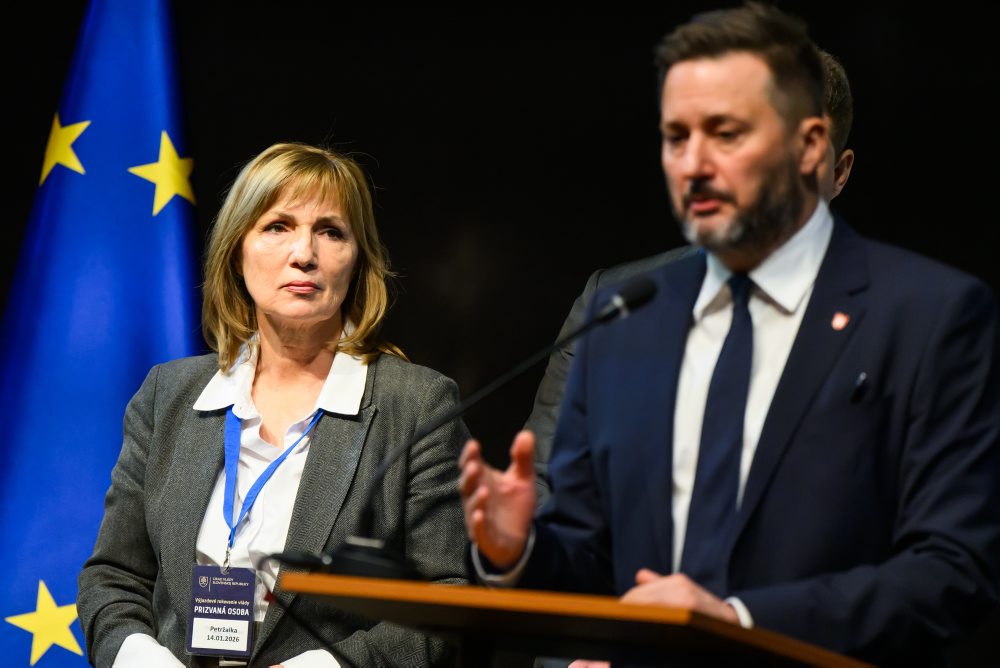 Tlačová konferencia po výjazdovom rokovaní vlády SR v Petržalke