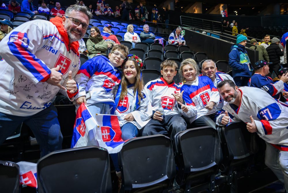 Fanúšikovia pred zápasom Švédsko - Slovensko 