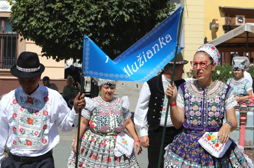 Slovenský deň kroja v Banskej Bystrici prinesie vyše 1500 účinkujúcich i procesiu