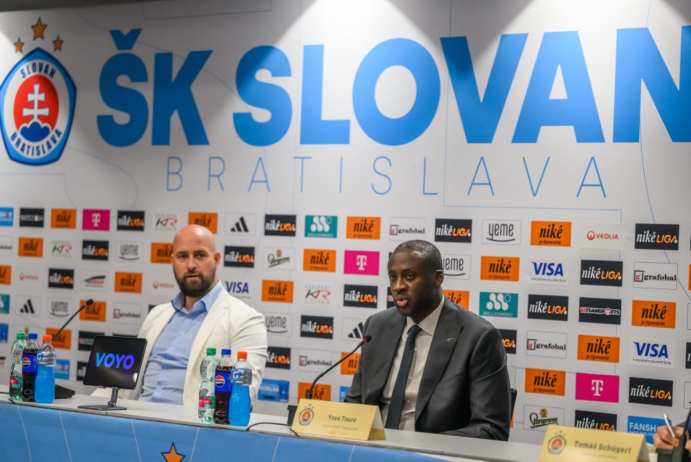 Tlačová konferencia ŠK Slovan Bratislava k predstaveniu hlavného trénera a pred štartom letnej prípravy na nový ročník Niké ligy