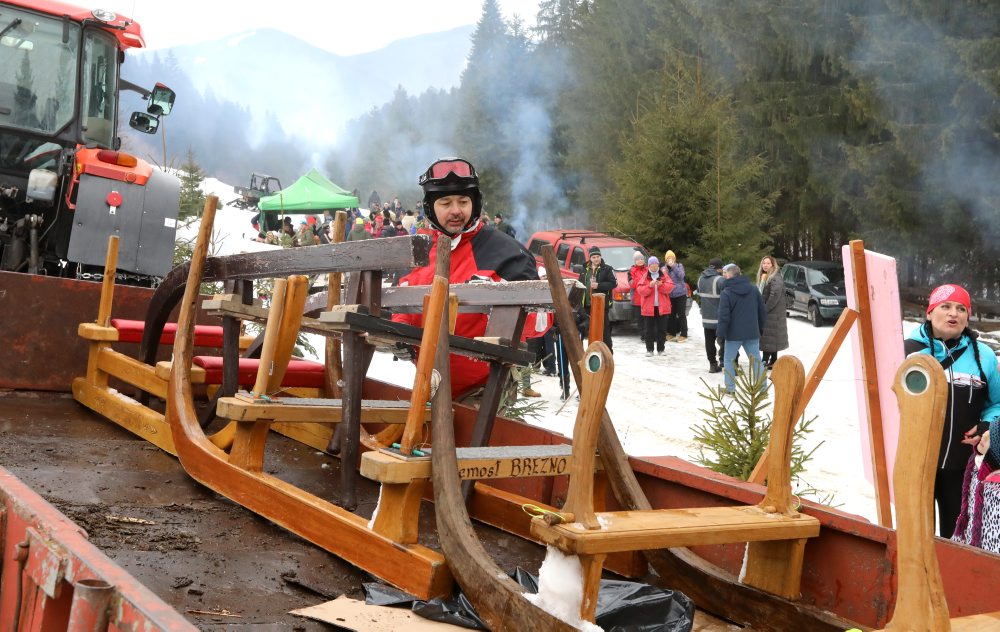 Krnohové preteky v obci Valaská