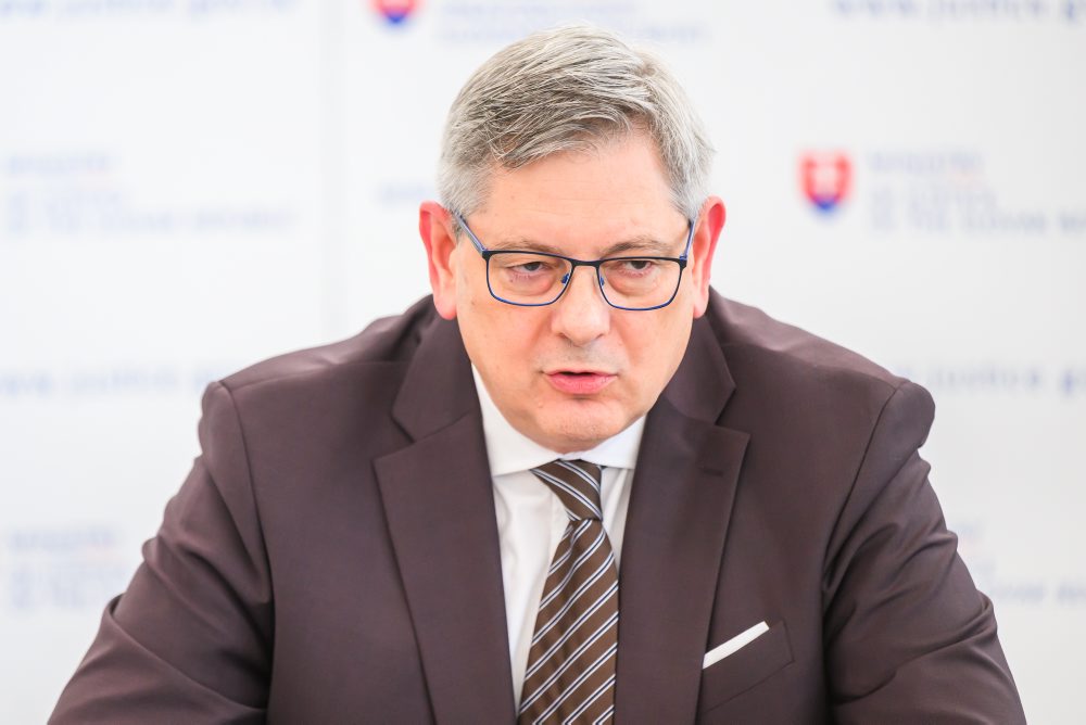 Premiér: SR ide pre zákaz dovozu ruského plynu podať žalobu na Súdny dvor