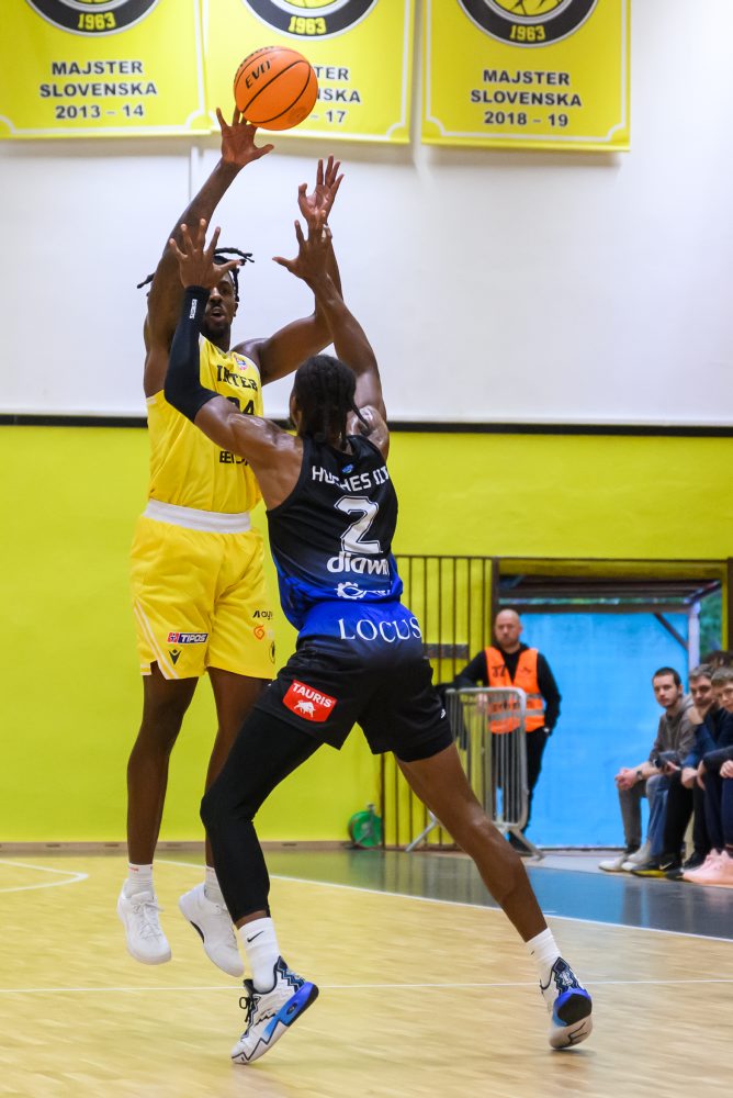 5. kolo Tipos SBL v basketbale mužov: Inter Basket - Košice Wolves