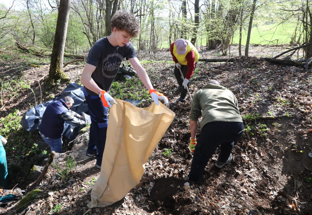 Dobrovoľníci26: Na záchranu banských jarkov už odpracovali desiatky brigád