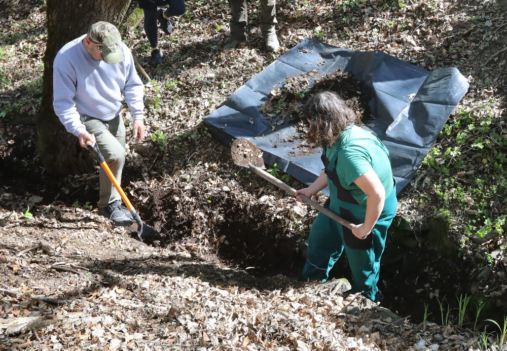 Dobrovoľníci26: Na záchranu banských jarkov už odpracovali desiatky brigád