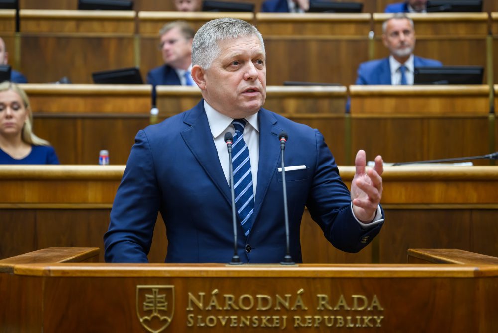 Poslanci začali rokovať o návrhu na vyslovenie dôvery vláde