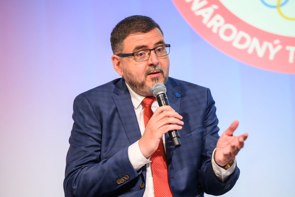 Tlačová konferencia Slovenského olympijského a športového výboru a Združenia miest a obcí Slovenska k Národnému týždňu športu, pohybových aktivít a zdravého životného štýlu - Slovensko v pohybe