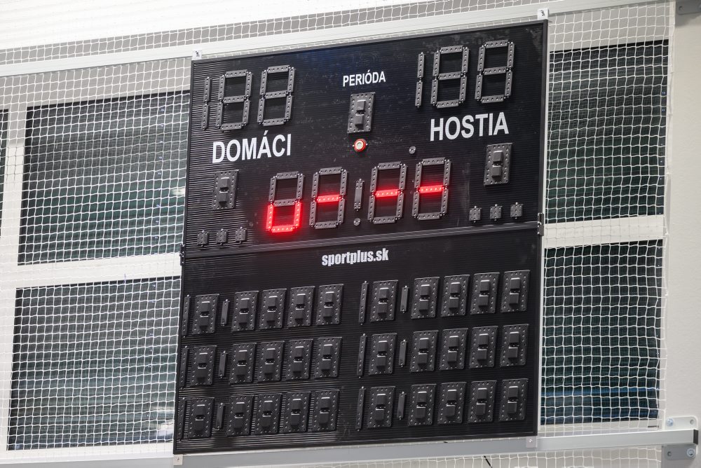 Slávnostné otvorenie novej telocvične v obci Miloslavov, časť Alžbetin dvor