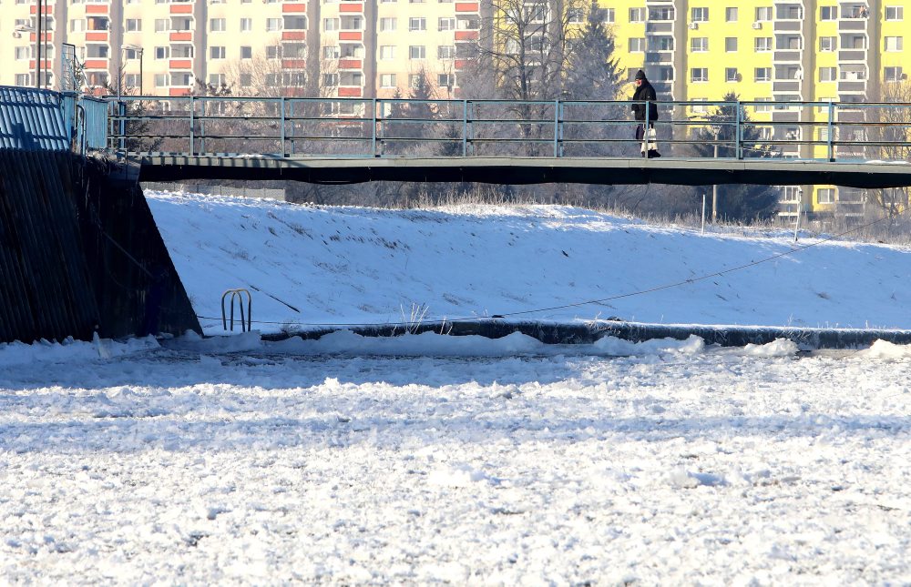 Zamrznutá rieka Hron vo Zvolene 