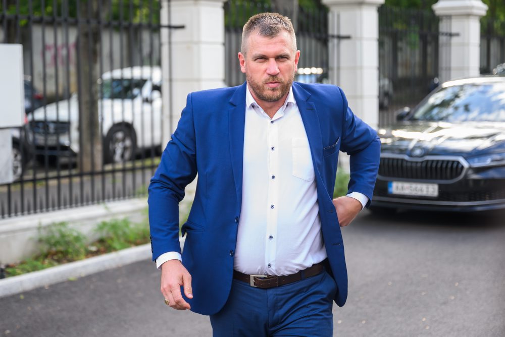 Filip Kuffa sa stretol s premiérom Robertom Ficom 