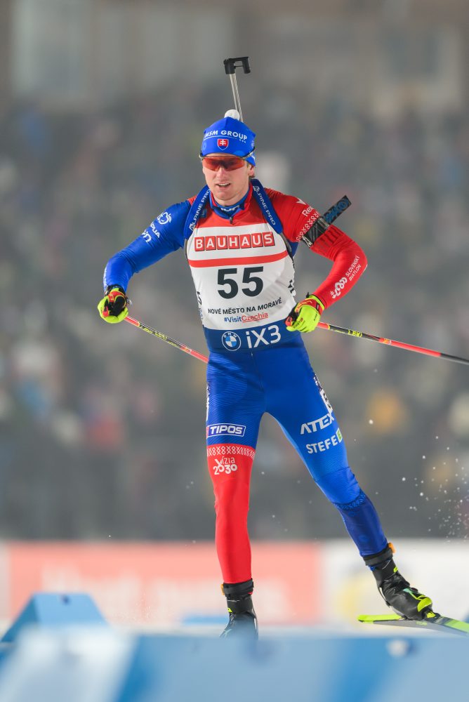 slovenský biatlonista Šimon Adamov 