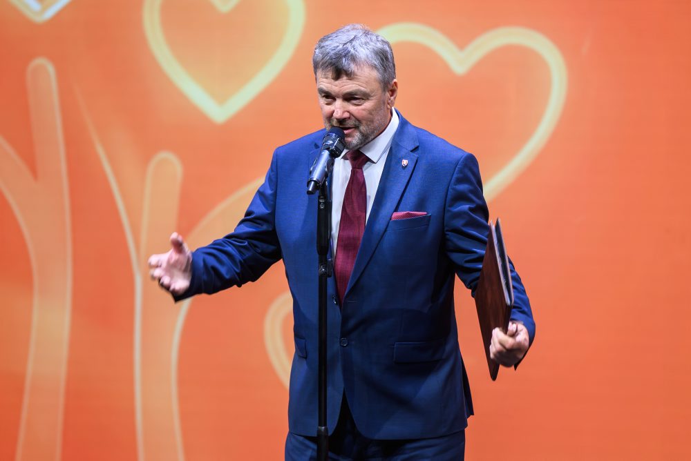 Celoslovenské stretnutie seniorov za účasti prezidenta SR Petra Pellegriniho a predsedu NR SR Richarda Rašiho pri príležitosti Mesiaca úcty k starším