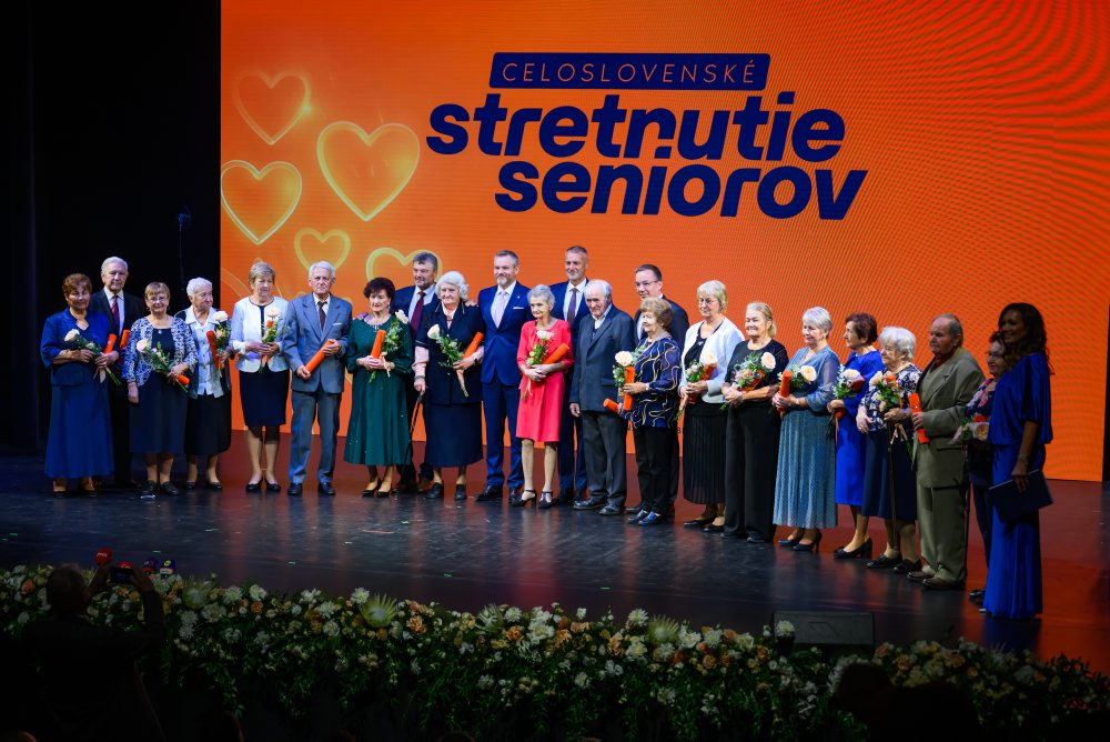 Celoslovenské stretnutie seniorov za účasti prezidenta SR Petra Pellegriniho a predsedu NR SR Richarda Rašiho pri príležitosti Mesiaca úcty k starším