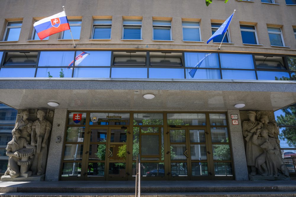 Prezídium policajného zboru na Račianskej ulici v Bratislave 