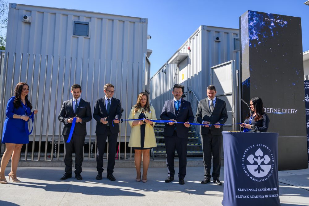 Spusteniu superpočítača Perun v Slovenskej akadémii vied (SAV) 