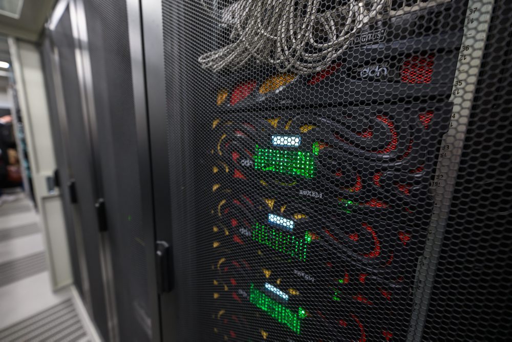 Spusteniu superpočítača Perun v Slovenskej akadémii vied (SAV) 