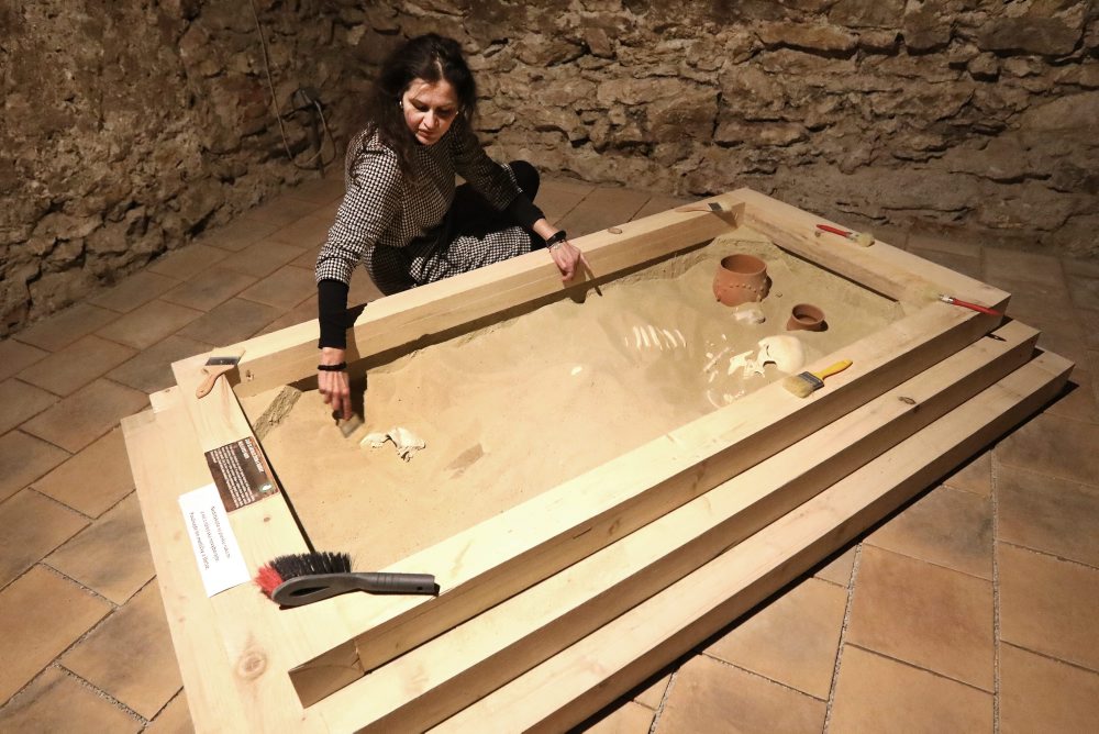 Zážitková výstava Život v dobe kamennej