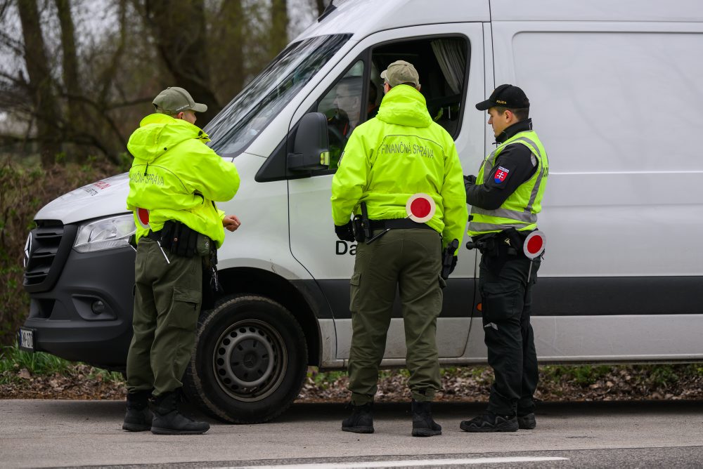 Bezpečnostné zložky spustili akciu Zelená II, kontroly sú nielen na hraniciach