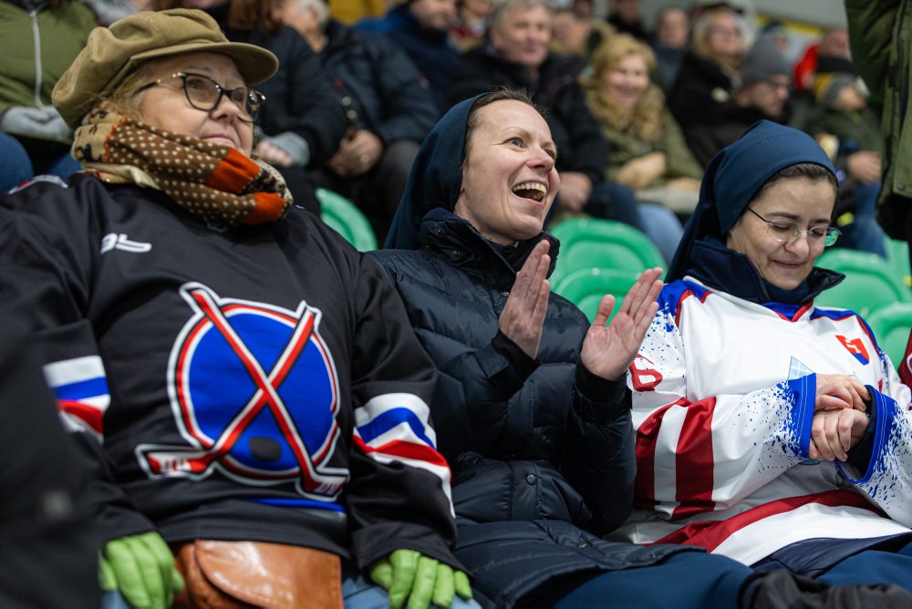 10. ročník charitatívneho hokejového turnaja kňazov a rehoľníkov v Žiline