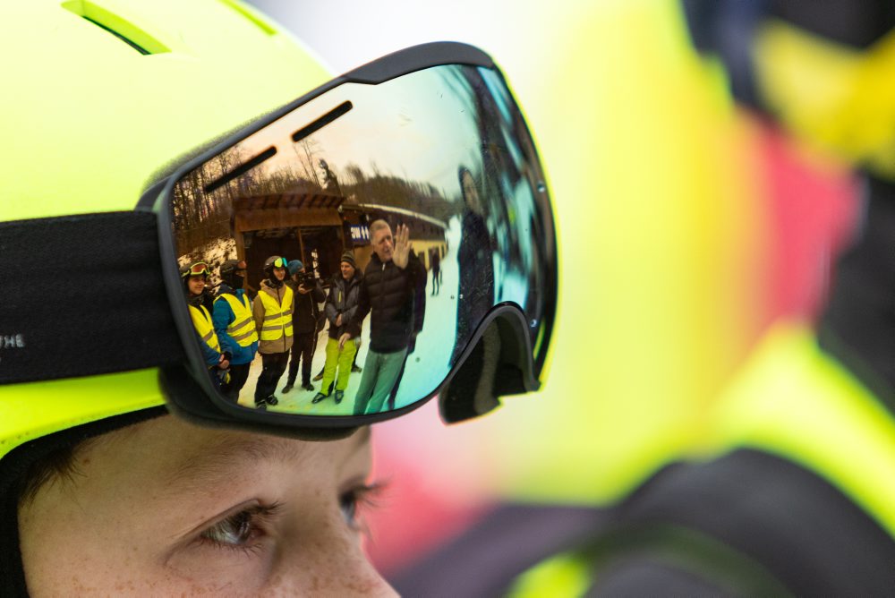 Predseda vlády SR Robert Fico sa oboznámil s priebehom lyžiarskeho kurzu žiakov strednej školy v lyžiarskom stredisku v Oščadnici 