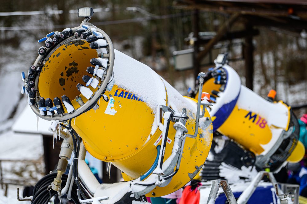 Lyžovanie v lyžiarskom stredisku v Drienici 