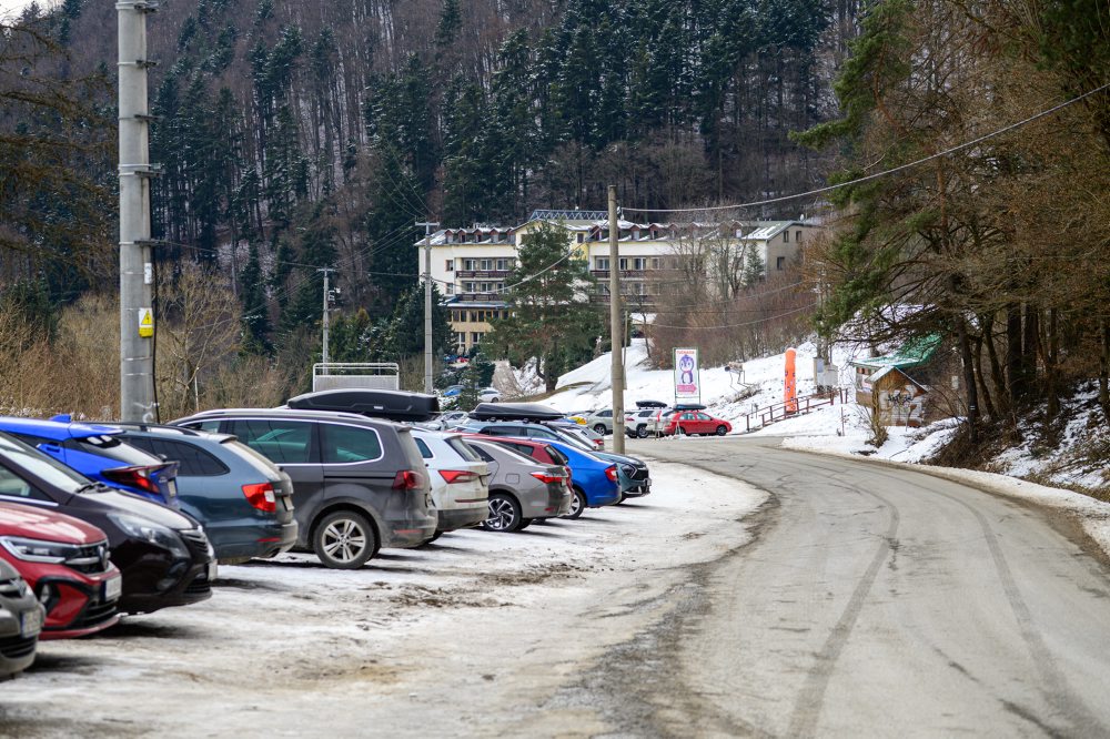 Lyžovanie v lyžiarskom stredisku v Drienici 