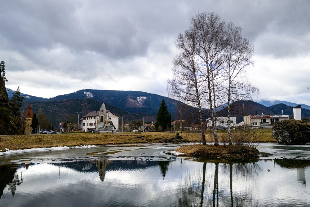 Jazierko pod Skalkou v Liptovskom Hrádku 