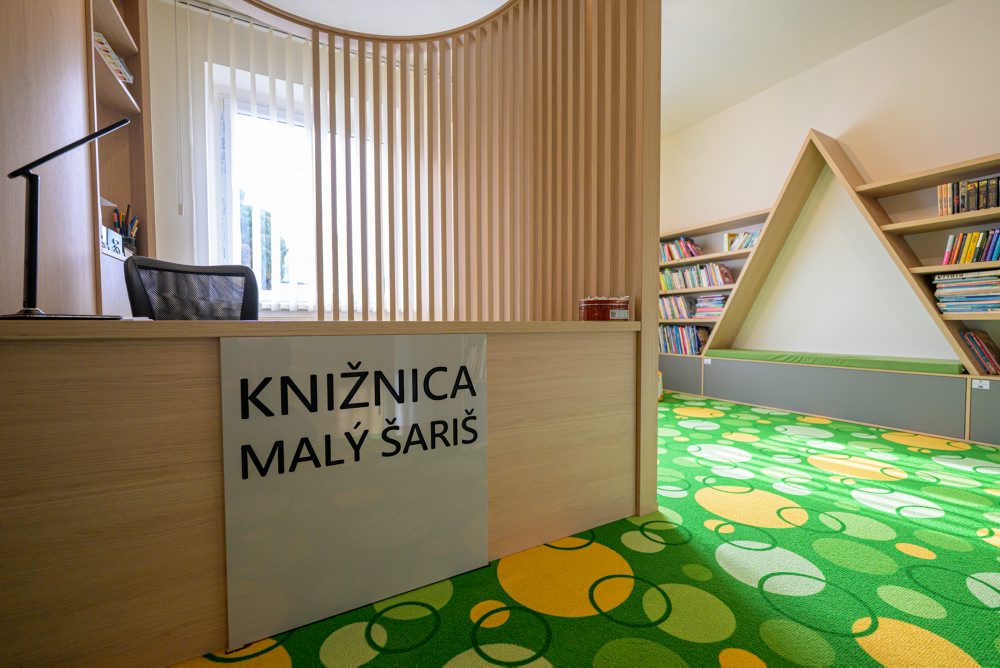 Revitalizácia obecnej knižnice v Malom Šariši 