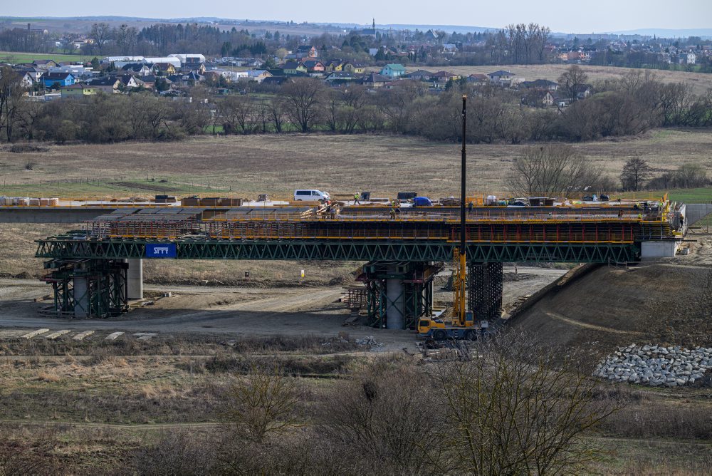 Výstavba rýchlostnej cesty R4 pri Prešove