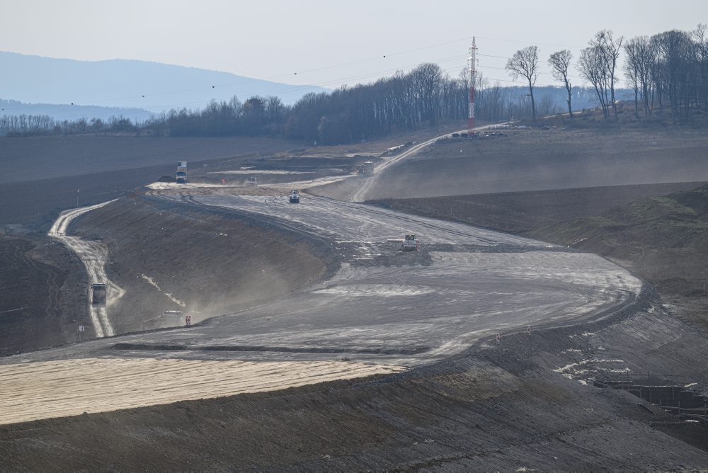 Výstavba rýchlostnej cesty R4 pri Prešove