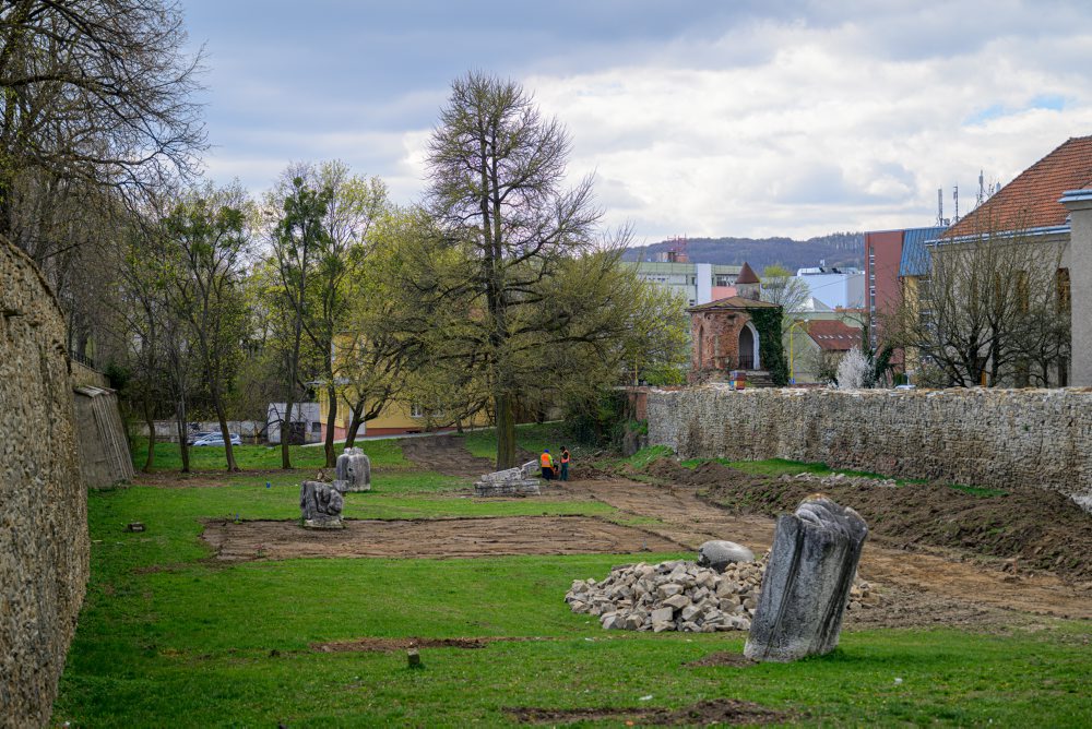 Obnova Záhrady umenia a Kmeťovho stromoradia v Prešove 