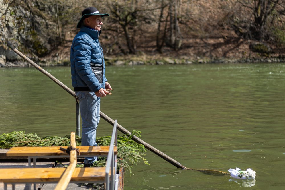 Odomykanie Váhu 2026 - otvorenie 28. pltníckej sezóny na rieke Váh pri Strečne