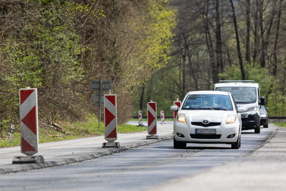 Rekonštrukcia cesty I/64 medzi Rajeckými Teplicami a mestskou časťou Poluvsie