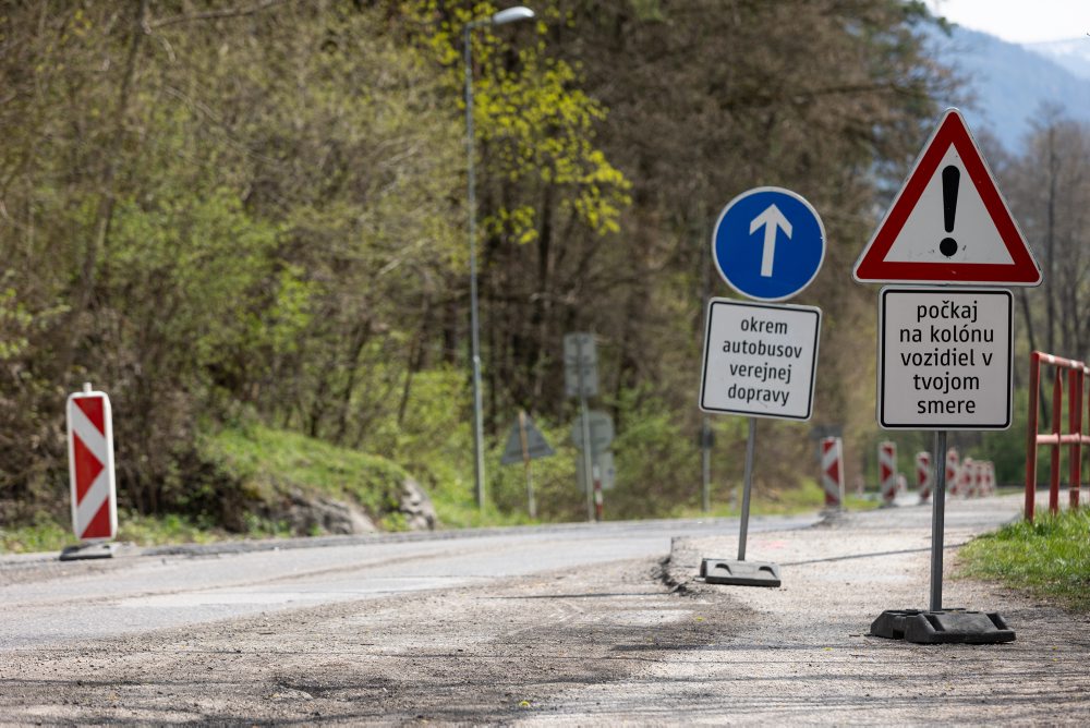 Rekonštrukcia cesty I/64 medzi Rajeckými Teplicami a mestskou časťou Poluvsie