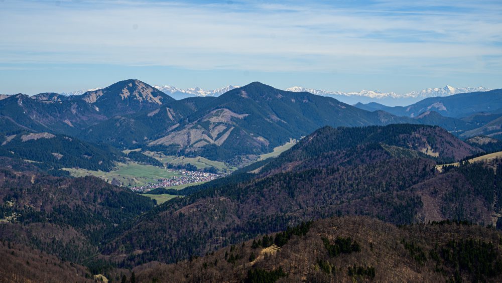 Výhľady z vrchu Zvolen vo Veľkej Fatre 