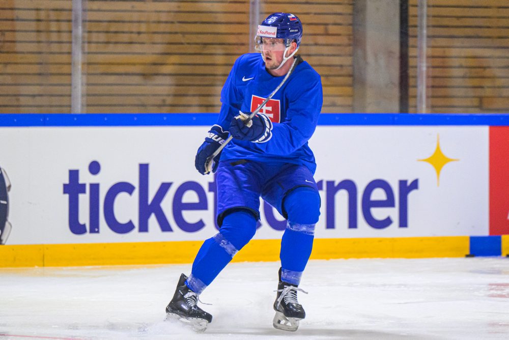 Tréning slovenskej hokejovej reprezentácie na zápas proti Slovinsku 