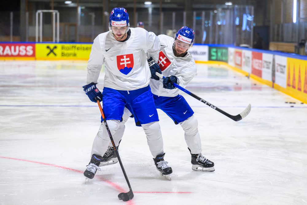 Tréning slovenskej hokejovej reprezentácie na zápas proti Slovinsku 