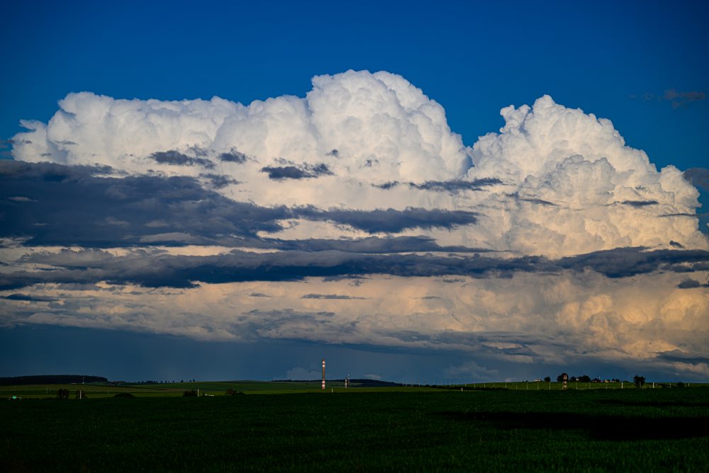 Búrkový mrak Kumulonimbus