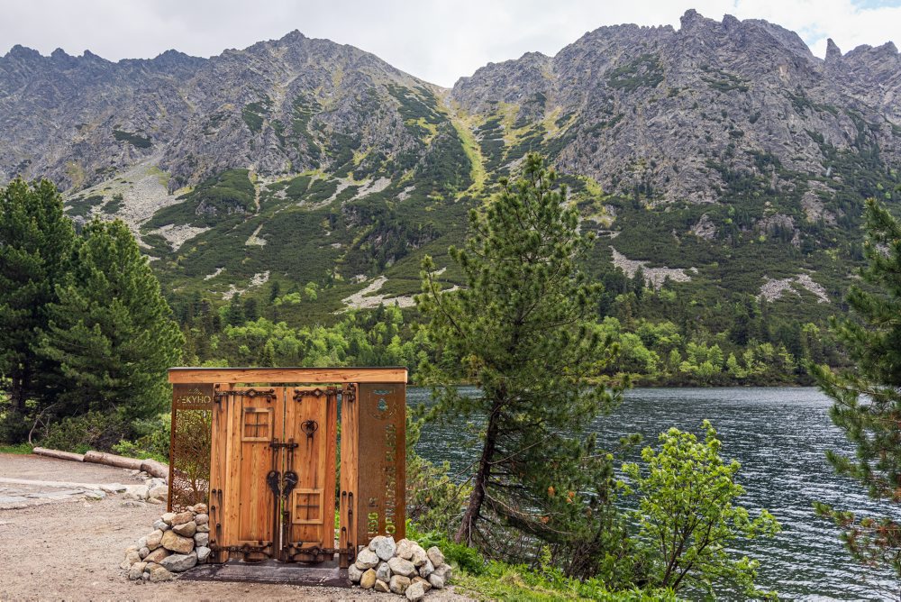 Popradské pleso vo Vysokých Tatrách