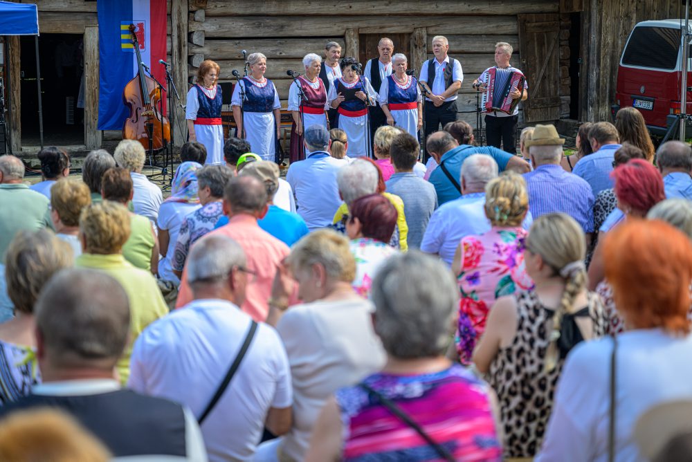 Prehliadka rusínskeho a šarišského folklóru